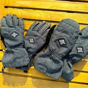 Burton Kids Gore-Tex Gloves and Mittens Grey and Black Youth Size M